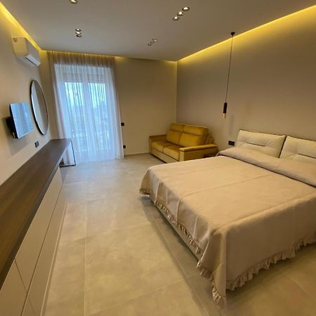 Holiday House Napoli Bagian luar foto