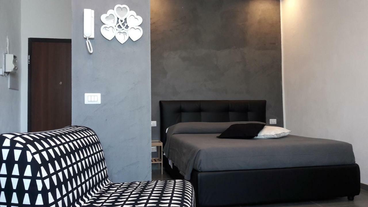 Stay In Napoli Bagian luar foto