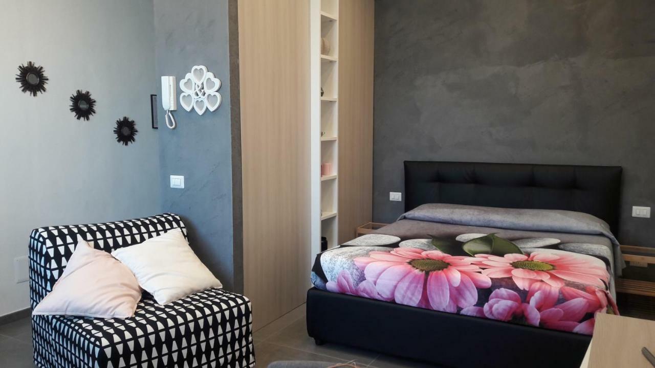 Stay In Napoli Bagian luar foto