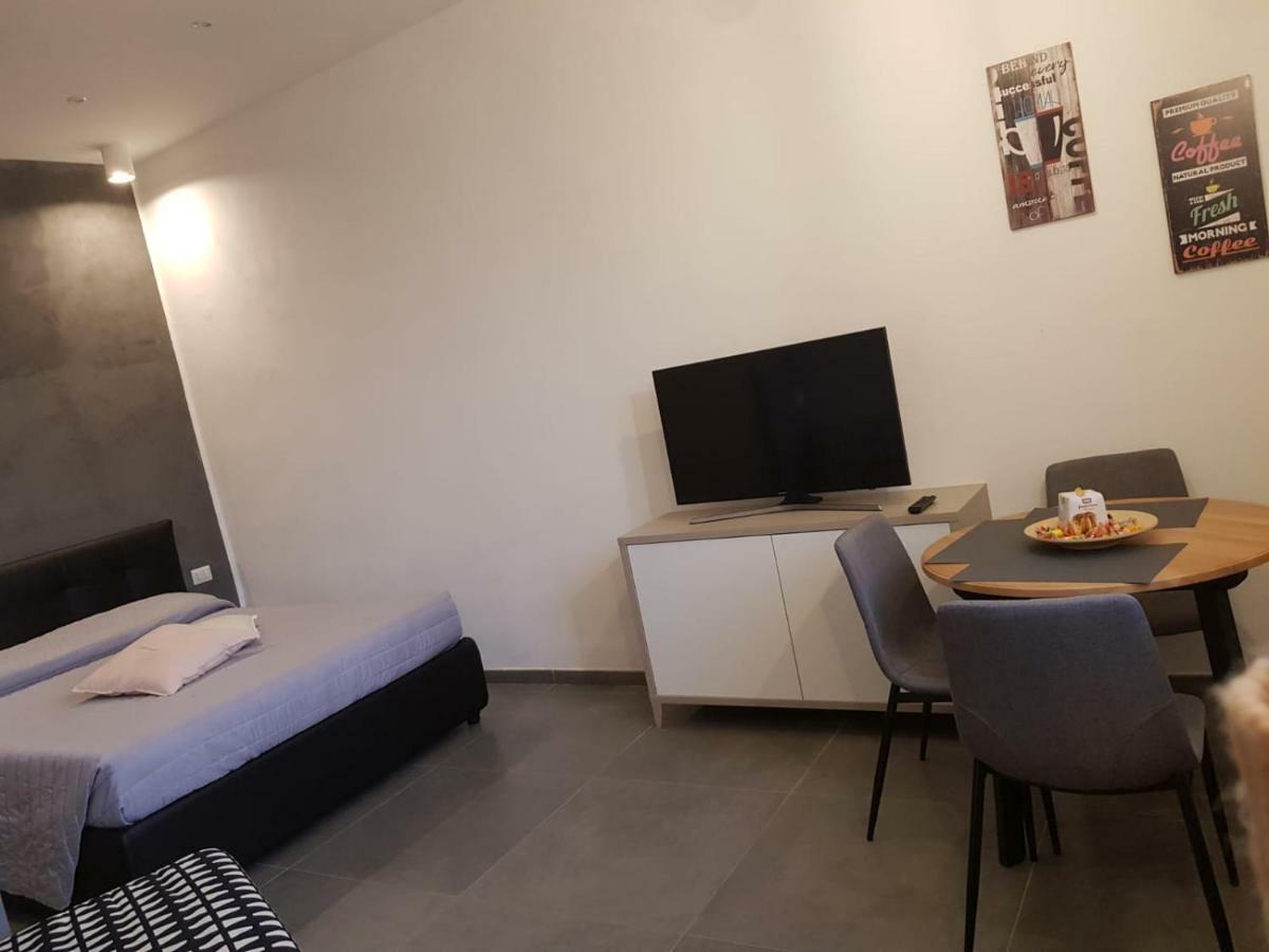 Stay In Napoli Bagian luar foto